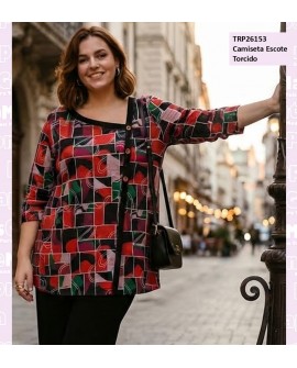 Camiseta Escote Torcido